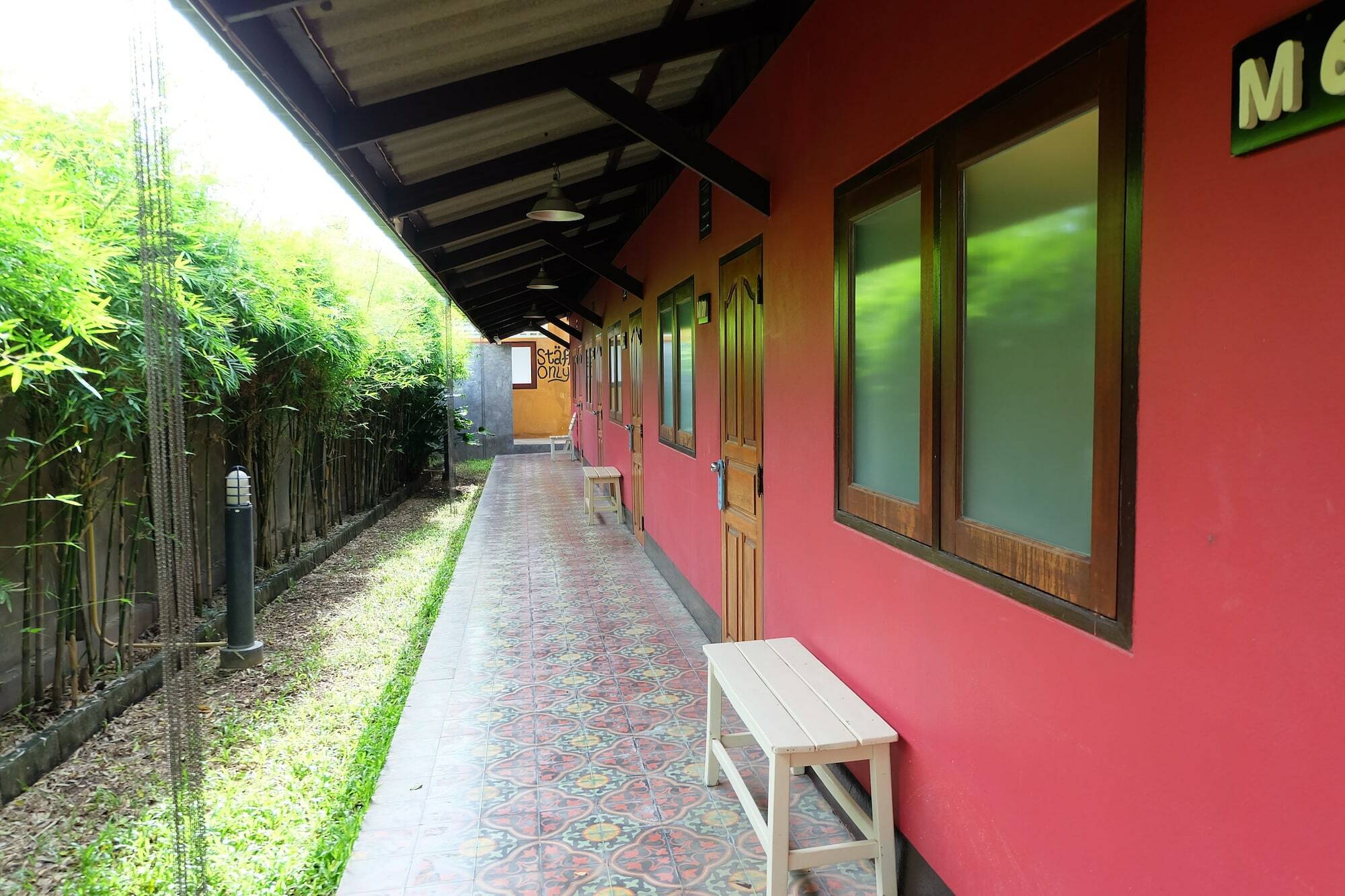 Baan Ma Feung GuestHouse Kanchanaburi Bagian luar foto